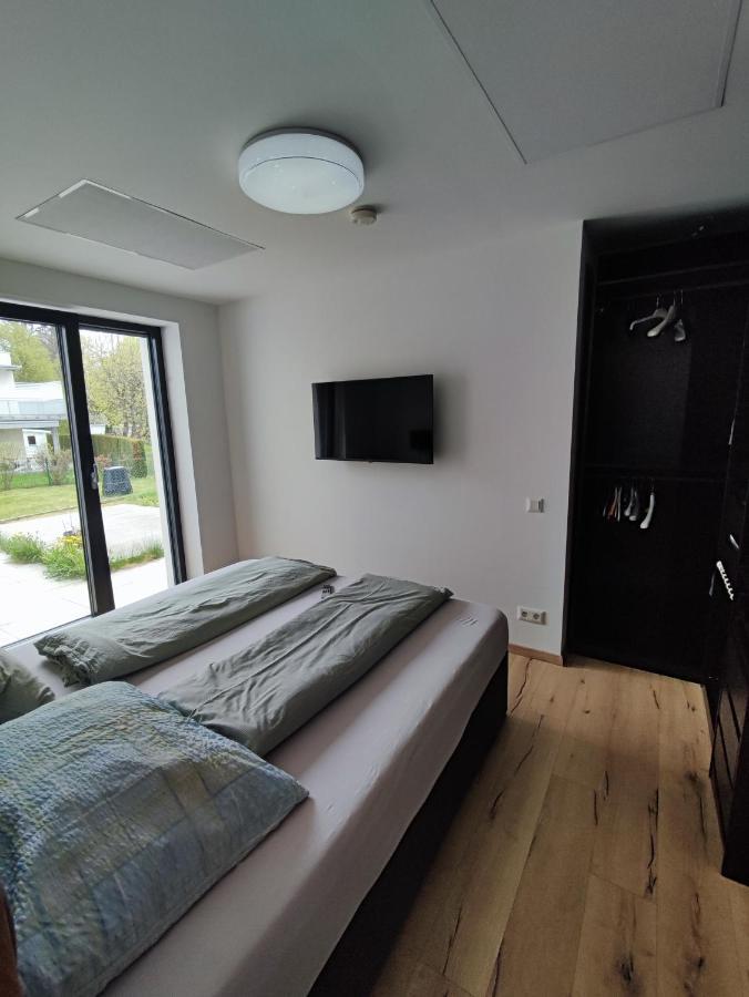 Schoene Wohnung Mit Terrasse Und Parkplatz Velden am Wörthersee Exteriér fotografie