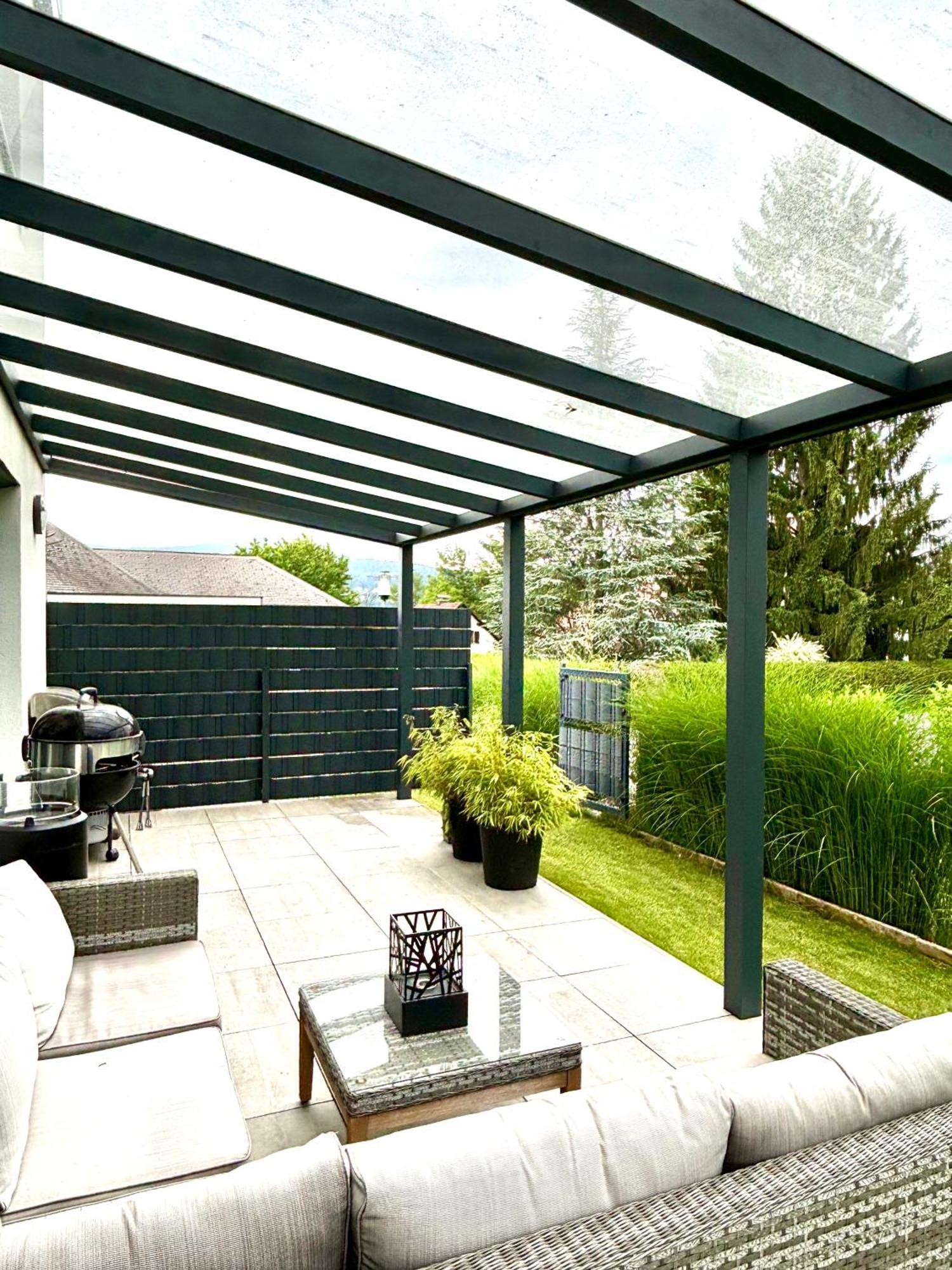 Schoene Wohnung Mit Terrasse Und Parkplatz Velden am Wörthersee Exteriér fotografie